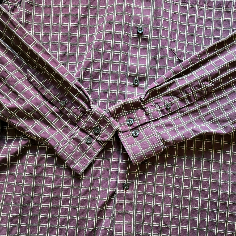 Consensus Windowpane Textured Button Down Shirt - Picture 6 of 12